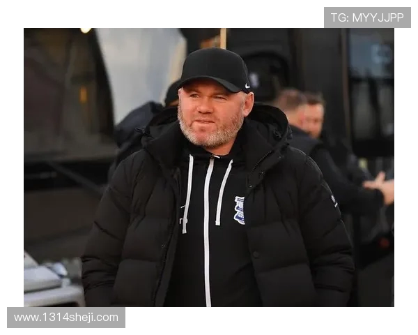 韦恩·鲁尼：从曼联传奇到英格兰锋线支柱的成长与挑战